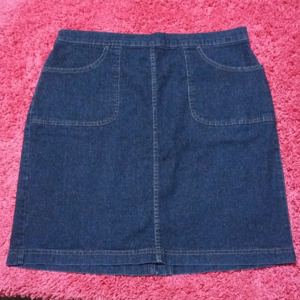 - Womens Croft&Barrow xl blue jean skirt
